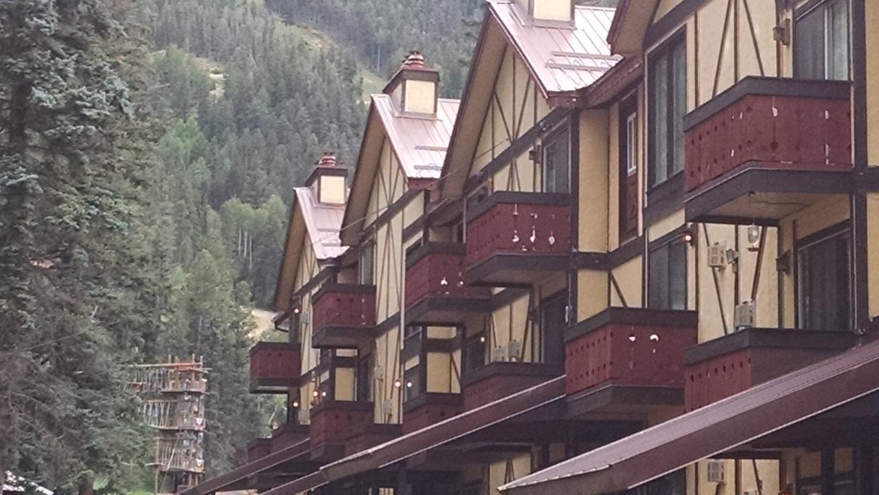 Auslander Lodge And Condominiums Red River Zewnętrze zdjęcie